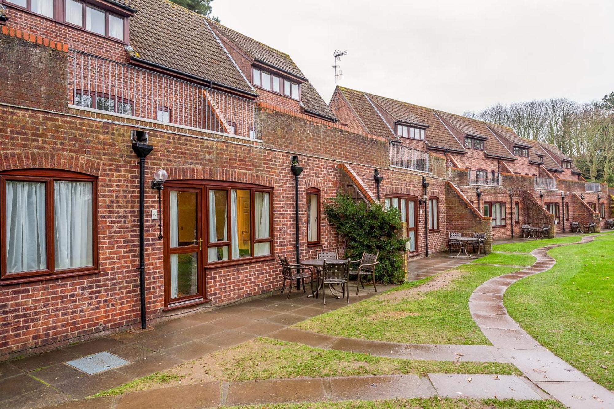 Cromer Country Club Hotel Exterior photo